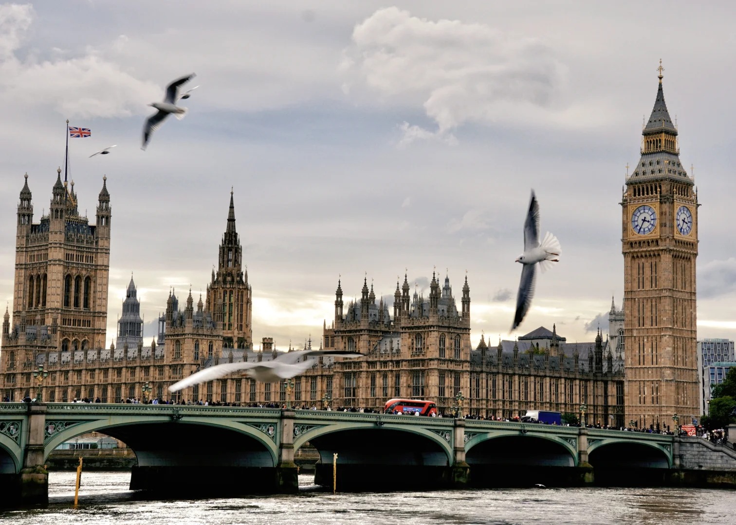 GB life：从“生存”到“生活”，聊聊普通人的搞钱与松弛-英区墙